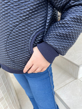 MOTO Podšitá bomber bunda z koženkového prešiváku - tmavomodrá