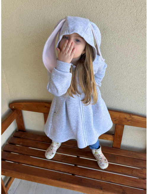 Rastúci kabátik s prestrihom - sukničkový - RIO s uškami - počesaná teplákovina