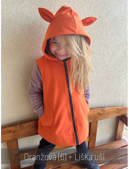 Rastúca softshell vesta so stojačikovou kapucňou - DOMI s uškami - jeseň/ZIMA