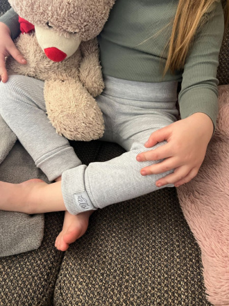 Rebro gate s rastúcou manžetou