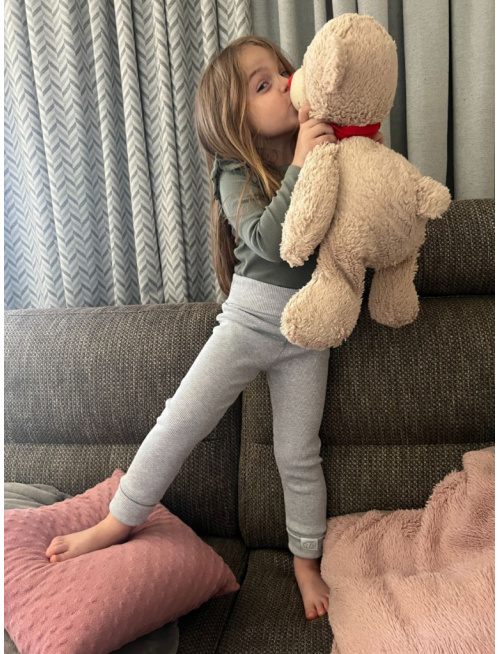 Rebro gate s rastúcou manžetou