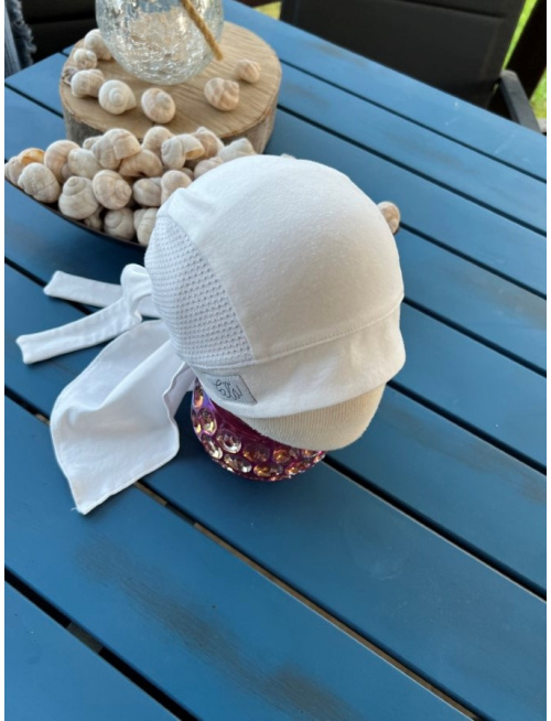 Pirátka bez šiltu na viazanie - kombinovaná - BIELA