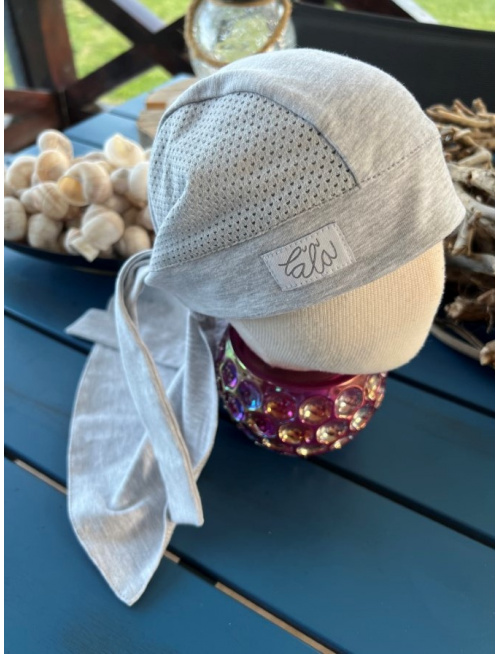 Pirátka bez šiltu na viazanie - kombinovaná - SIVÁ