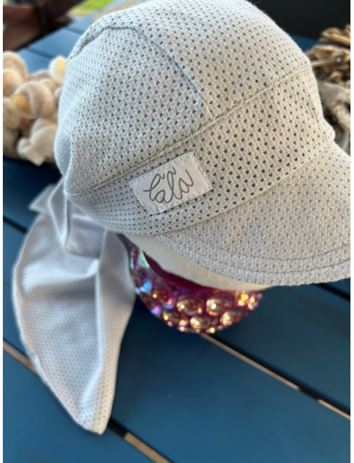 Pirátka so šiltom na viazanie - dierková - SIVÁ