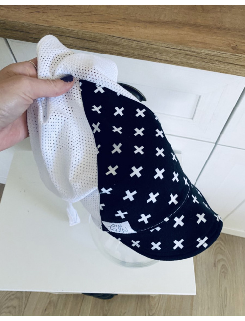 Biela dierková šatka SUMMER so šiltom - na viazanie