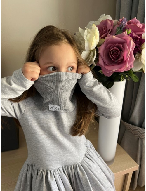 Rebro čelenka ROVNÁ - stredne sivý melír