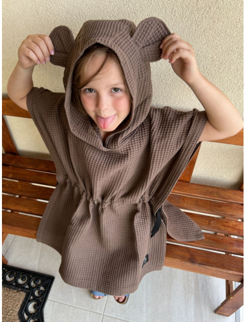 Detské vaflové pončo s uškami podľa výberu - tmavohnedé