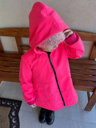 Rastúca softshell bunda s prestrihom - RIO - jeseň/ZIMA