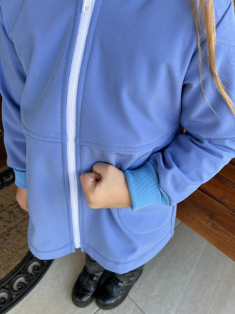 Rastúca softshell bunda s prestrihom - RIO - jeseň/ZIMA