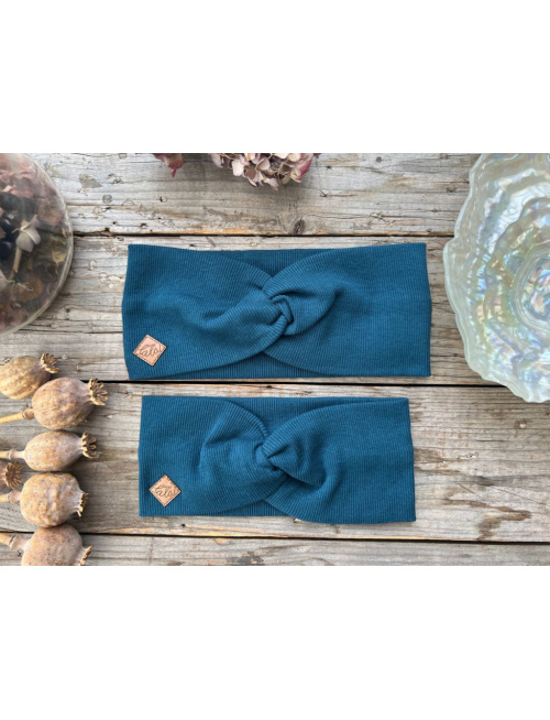 Rebro čelenka TOČENÁ - smaragdovo modrá