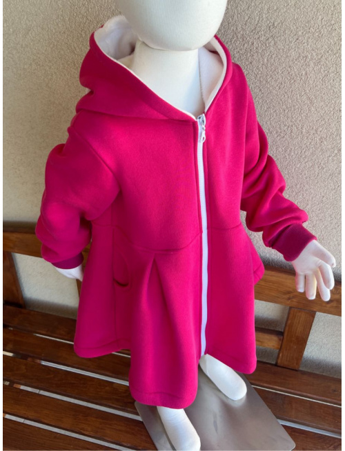 Rastúci kabátik s prestrihom - sukničkový - RIO s uškami - počesaná teplákovina