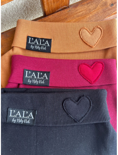 Rebro tvarovaný nákrčník - dospelý - by Niky Rich