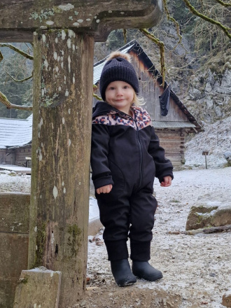 Overal s rastúcimi manžetami a vreckami - softshell celopodšitý warmkeeprom - ZIMA