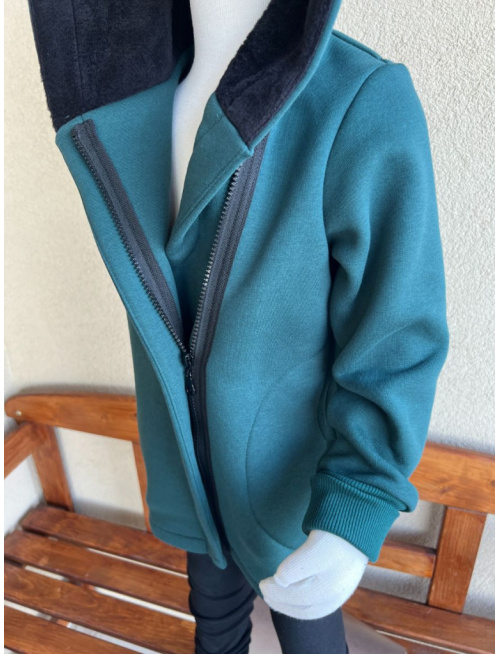 Rastúci kabátik so šikmozipsom, uškami a podšitou kapucňou - počesaná teplákovina