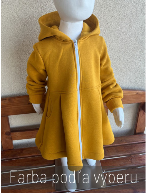 Rastúci kabátik s prestrihom - sukničkový - RIO - počesaná teplákovina