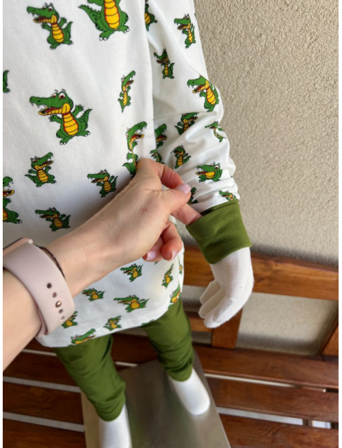Detské pyžamko s rastúcimi manžetami KROKODÍL - klasik strih