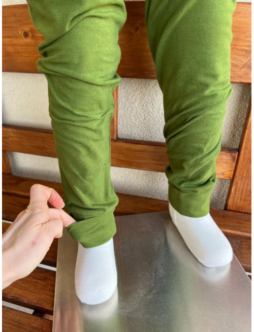 Detské pyžamko s rastúcimi manžetami KROKODÍL - klasik strih