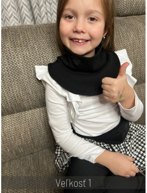 Rebro tvarovaný nákrčník