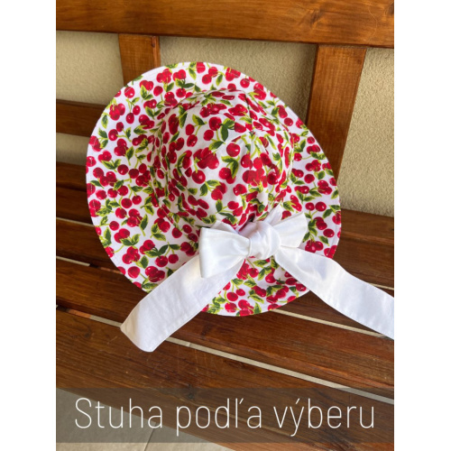 Rastúci elegantný klobúk LADY