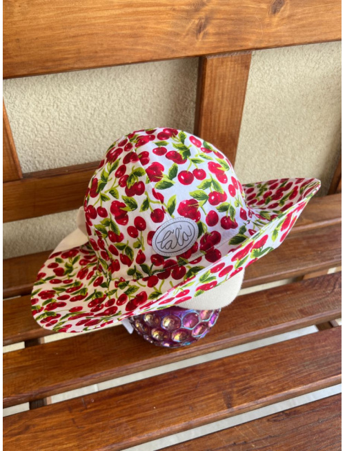 Rastúci elegantný klobúk LADY