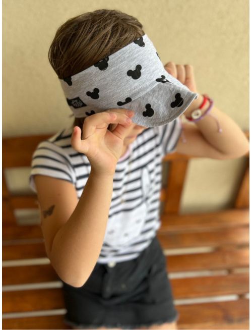 Úpletová šiltočelenka - jednovrstvová - čierne myšky na sivej - LEN DO VYPREDANIA ZÁSOB