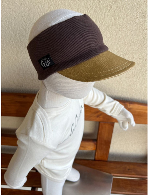 Koženková šiltočelenka