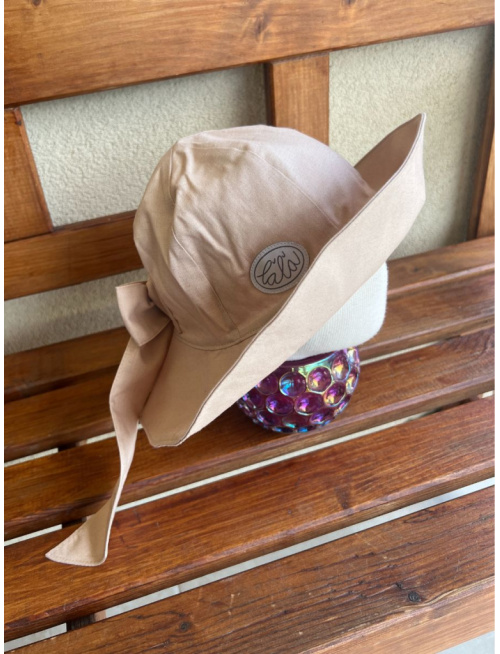 Rastúci elegantný klobúk LADY