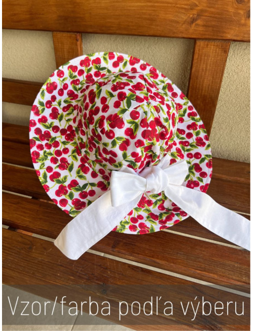 Rastúci elegantný klobúk LADY