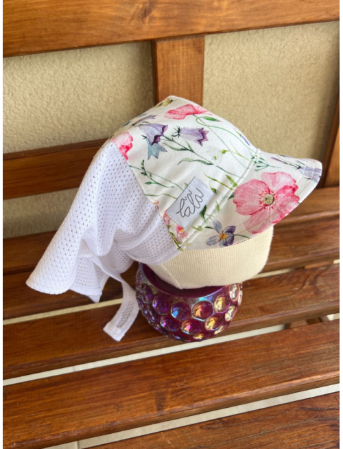 Biela dierková šatka SUMMER so šiltom - na viazanie