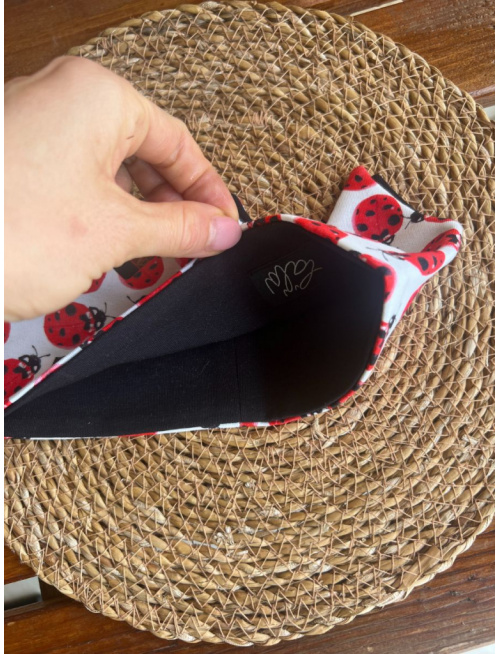 Korunka obojstranná - lienka/čierna - LEN DO VYPREDANIA ZÁSOB