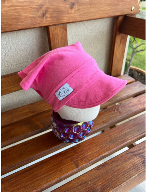 Úpletová šatka LORY so šiltom - na pevno - neón ružová - LEN DO VYPREDANIA ZÁSOB