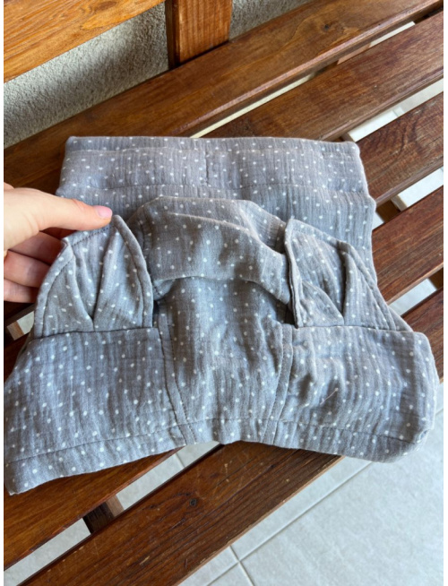 Detské pončo vĺčik uši - guľka na sivej - gázovina/mušelín - LEN DO VYPREDANIA ZÁSOB