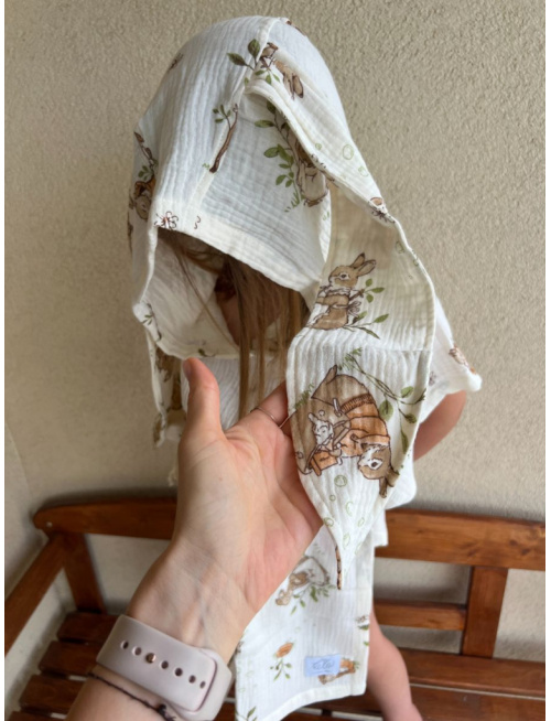 Detské pončo zajačik uši - zajačik na maslovom podklade - gázovina/mušelín