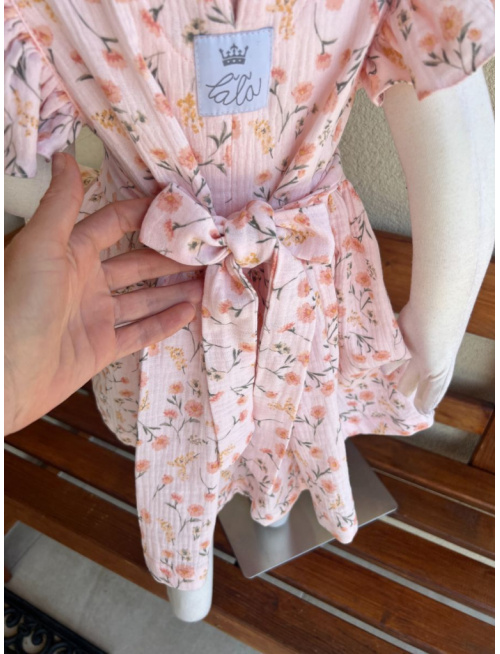 Šaty Valeriána - gázovina/mušelín - kvety na púdrovej