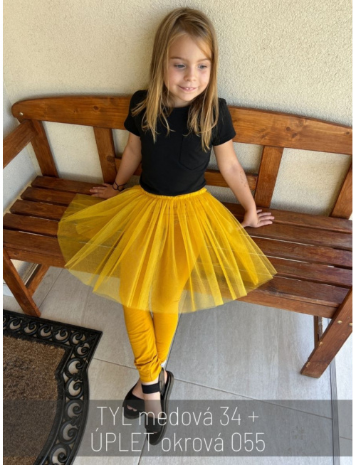 Úpletové legíny s tylovou sukňou