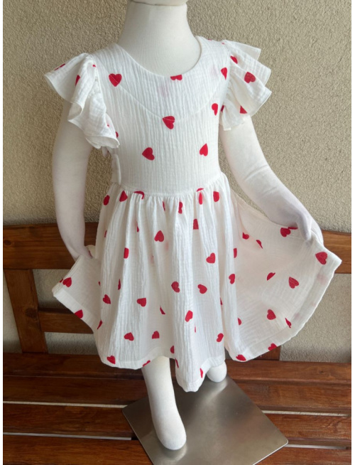 Šaty Valeriána - gázovina/mušelín - červené srdiečka na bielom podklade