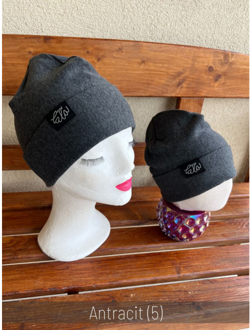 Parma čiapka s vyhnutým lemom - dvojvrstvová