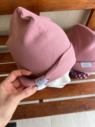 Parma čiapka s vyhnutým lemom - dvojvrstvová