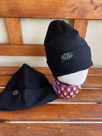 Parma čiapka s vyhnutým lemom - dvojvrstvová - čierna