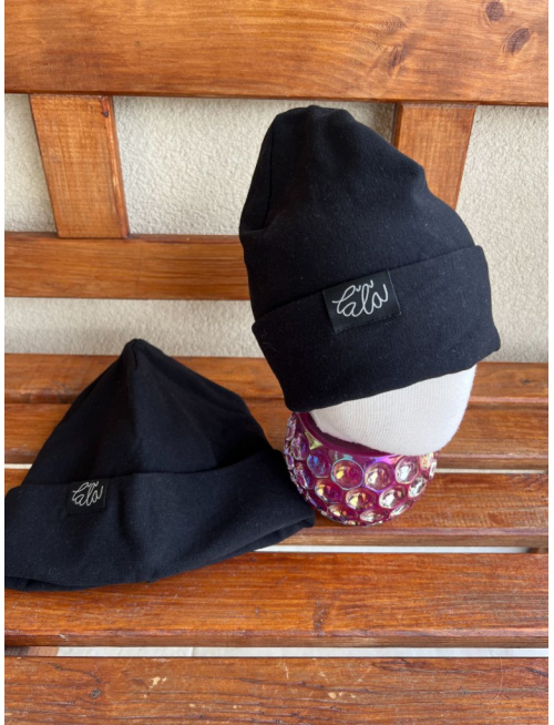 Parma čiapka s vyhnutým lemom - dvojvrstvová - čierna