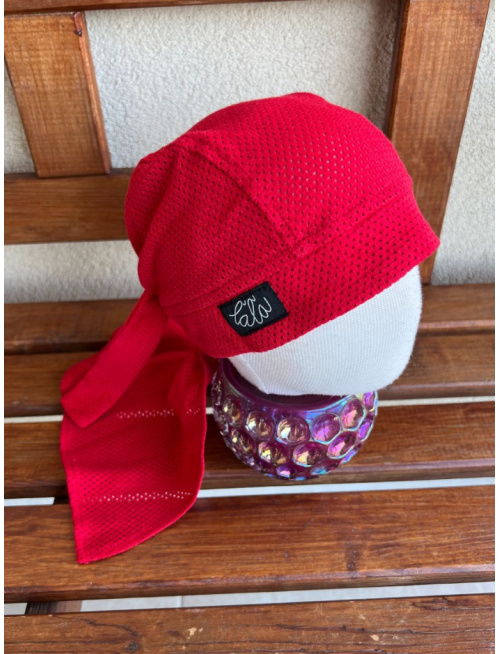 Pirátka bez šiltu na viazanie - dierková - červená - LEN DO VYPREDANIA ZÁSOB