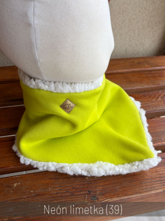 Warmkeeper trojuholníkový nákrčník podšitý barančekom