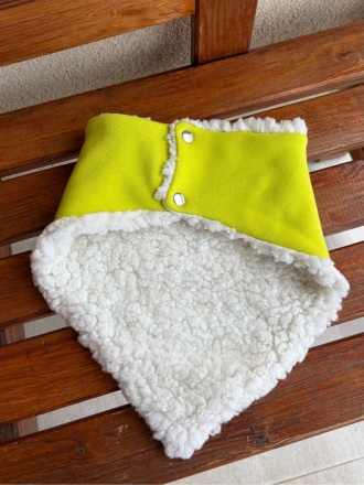 Warmkeeper trojuholníkový nákrčník podšitý barančekom