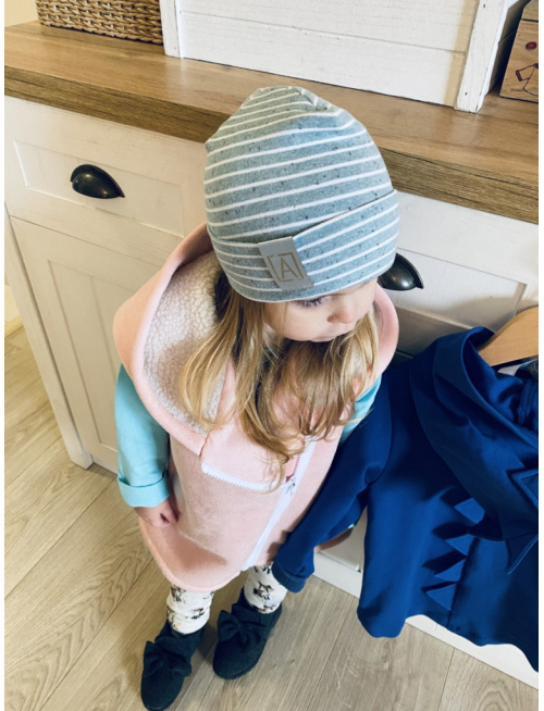 Žíhaná čiapka s vyhnutým lemom - machová pásikavá