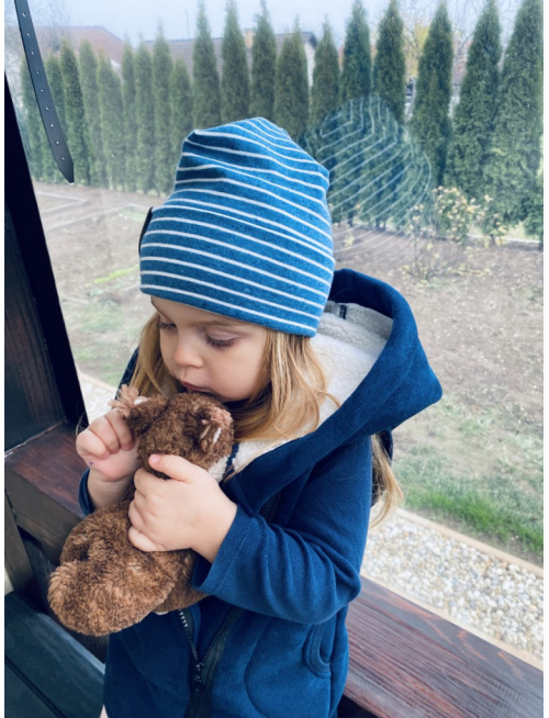 Žíhaná čiapka s vyhnutým lemom - kobaltová pásikavá