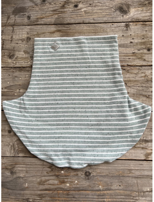 Žíhaný rebro tvarovaný nákrčník - machový pásikavý