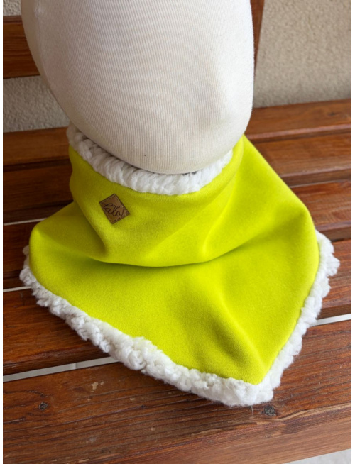 Warmkeeper trojuholníkový nákrčník podšitý barančekom - neón limetka