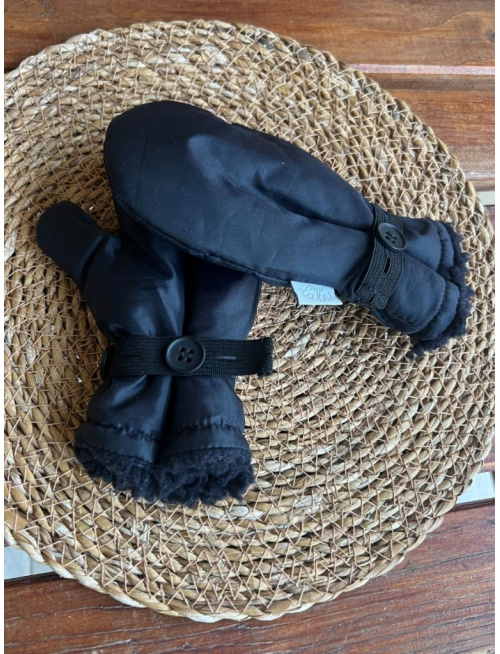 Šuštiakové rukavice podšité barančekom - čierne