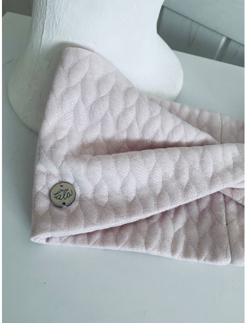 Preklopená čelenka s 3D vzorom SVETLÁ PÚDROVÁ