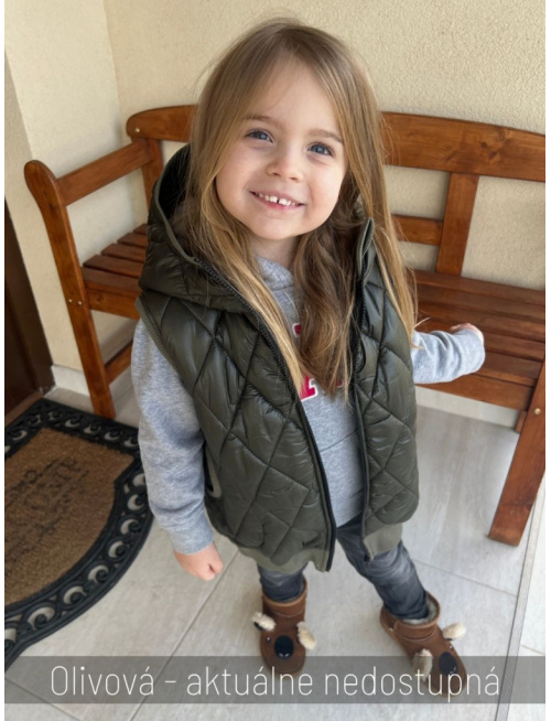 Pérová vesta s rovnozipsom a stojačikovou kapucňou